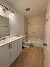 817 NE 214th Ln in Miami, FL - Building Photo - Building Photo