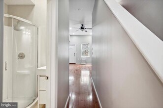 528 S 13th St in Philadelphia, PA - Building Photo - Building Photo