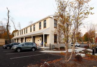 Walnut Place in Natick, MA - Building Photo - Building Photo