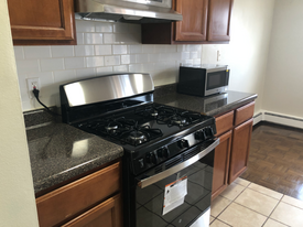 147 Main St in Ridgefield Park, NJ - Building Photo