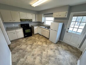 125-127-127 Greenbriar Rd in Lexington, KY - Building Photo - Building Photo