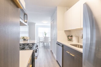 Westminster Towers Apartments in Elizabeth, NJ - Building Photo - Building Photo