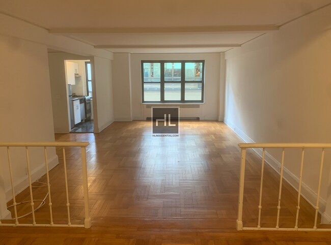 EAST 38 STREET in New York, NY - Building Photo - Building Photo