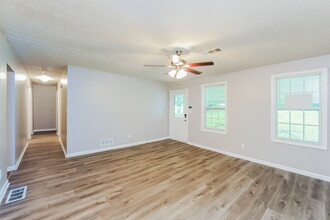 3608 Mansfield Ln in Snellville, GA - Building Photo - Building Photo
