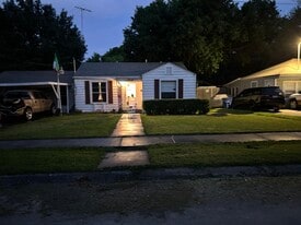 312 Cliffdale Ave in Dallas, TX - Building Photo