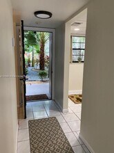 10815 SW 112th Ave in Miami, FL - Building Photo - Building Photo