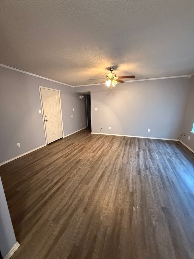 1309 Grand Oak Dr in Greenwood, AR - Foto de edificio - Building Photo