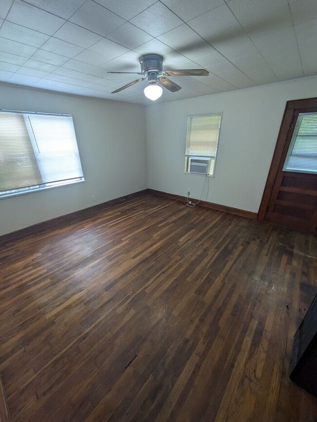 962 7th St NE in Hickory, NC - Building Photo - Building Photo