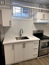 388 Plains Rd in Toronto, ON - Building Photo - Building Photo
