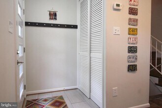1421 Mayflower Dr in McLean, VA - Building Photo - Building Photo
