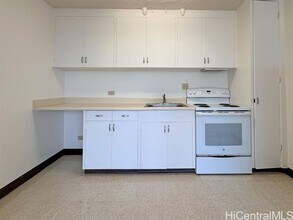 1055 Kalo Pl in Honolulu, HI - Building Photo - Building Photo