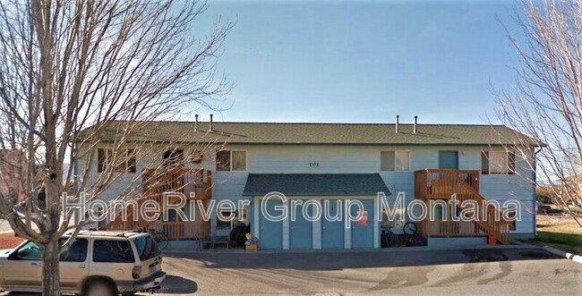 property at 101 Pullman Ct