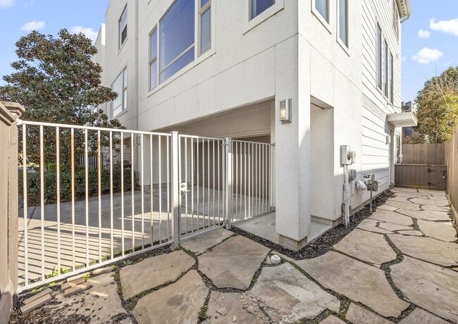 5707 Schuler St in Houston, TX - Building Photo - Building Photo