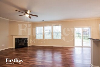 16323 Wavenly House Dr in Charlotte, NC - Building Photo - Building Photo