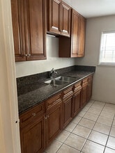410 S Sierra Madre Blvd in Pasadena, CA - Building Photo - Building Photo