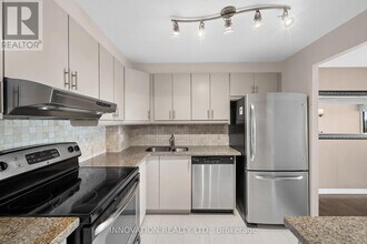 415 Greenview Ave in Ottawa, ON - Building Photo - Building Photo