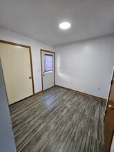 5670 Gables Dr, Unit 2 in Eau Claire, WI - Building Photo - Building Photo