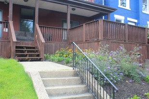 431 Rebecca Ave, Unit 2 in Pittsburgh, PA - Building Photo