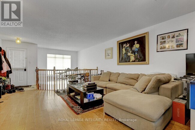 4487 Harper Ave in Ottawa, ON - Building Photo - Building Photo