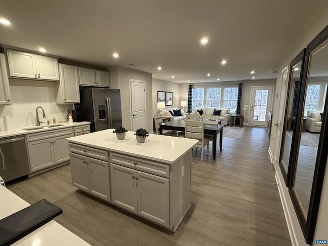 property at 5175 Lazy Branch Ln