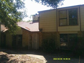 12219 Wild Pine Dr in Houston, TX - Building Photo