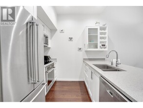 102 Regiment Square in Vancouver, BC - Building Photo - Building Photo