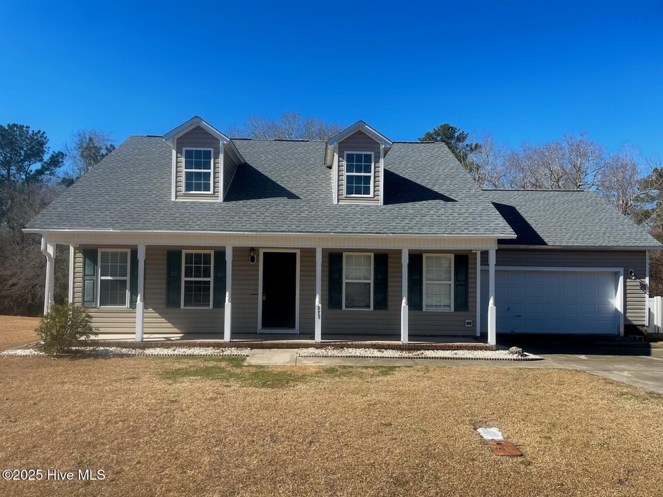 277 Brookstone Way in Jacksonville, NC - Building Photo