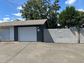 70 Jefferson Alley in Eugene, OR - Building Photo - Building Photo