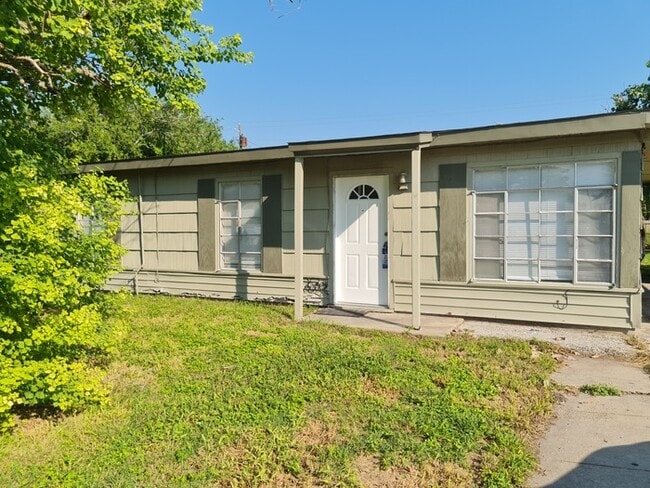 property at 109 McGregor St