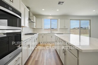 25386 Luna Peak Rd in Menifee, CA - Building Photo - Building Photo