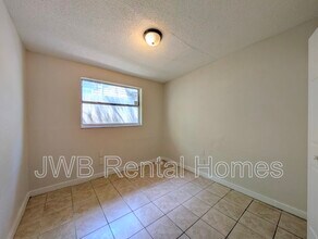 1490 W 33rd St in Jacksonville, FL - Building Photo - Building Photo
