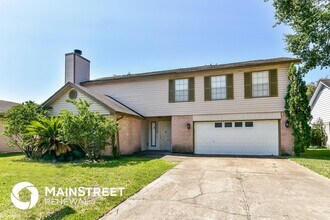 14815 Oak Pines Dr in Houston, TX - Building Photo - Building Photo