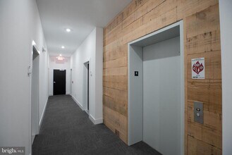 2940 W Thompson St in Philadelphia, PA - Foto de edificio - Building Photo