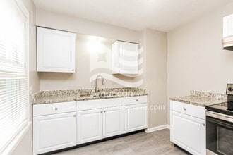 3458 Orchard Ave in Indianapolis, IN - Foto de edificio - Building Photo