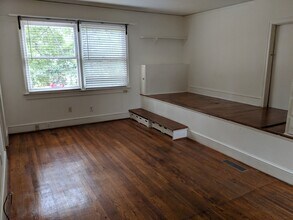 218 Hillcrest Ave, Unit 218 in Athens, GA - Foto de edificio - Building Photo