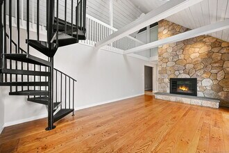 144 W Norwalk Rd in Norwalk, CT - Building Photo - Building Photo