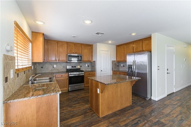 11974 White Lilly St in Las Vegas, NV - Building Photo - Building Photo