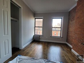 206 E 83rd St in New York, NY - Building Photo - Building Photo