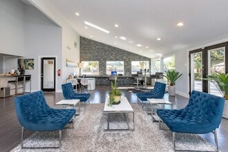 Oakline Apartments in Richardson, TX - Building Photo - Building Photo