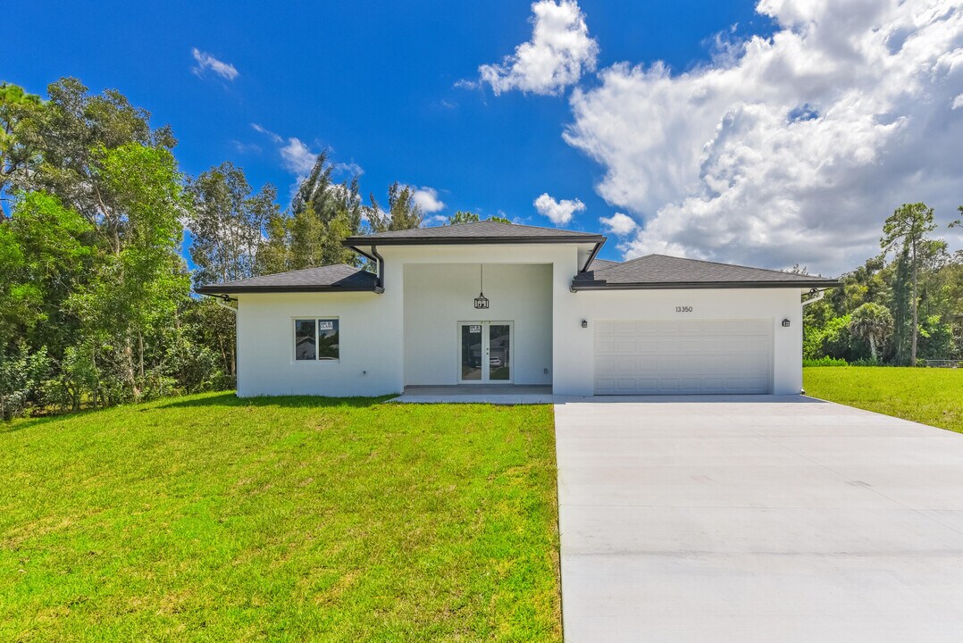 13350 61st Ln N in West Palm Beach, FL - Building Photo
