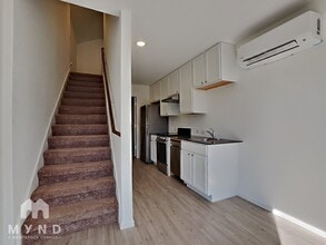7157 Elm Cv in San Antonio, TX - Foto de edificio - Building Photo