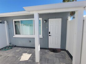 605 69th Ave in St Pete Beach, FL - Building Photo