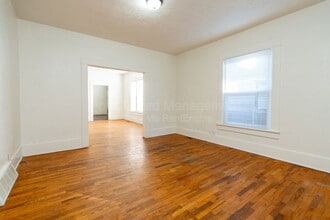 1430 S Wichita St in Wichita, KS - Foto de edificio - Building Photo
