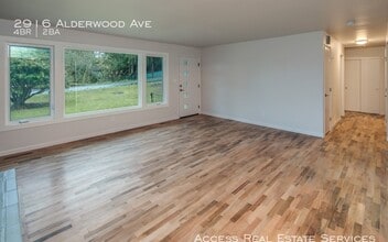 2916 Alderwood Ave in Bellingham, WA - Building Photo - Building Photo