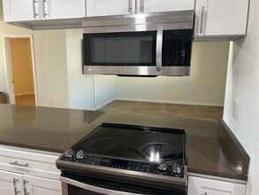 1816 E Palmcroft Dr in Tempe, AZ - Building Photo - Building Photo