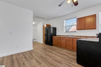 204 Gordon St Ext in Greenville, SC - Building Photo - Building Photo