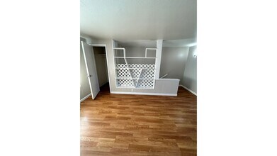 1303 W 23rd Ave in Anchorage, AK - Foto de edificio - Building Photo