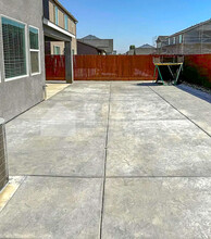 4250 San Gabriel Ave in Clovis, CA - Building Photo - Building Photo