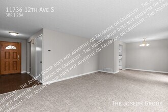 11736 12th Ave S in Seattle, WA - Foto de edificio - Building Photo