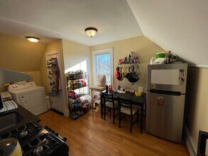 5 Irving St in Somerville, MA - Building Photo - Building Photo